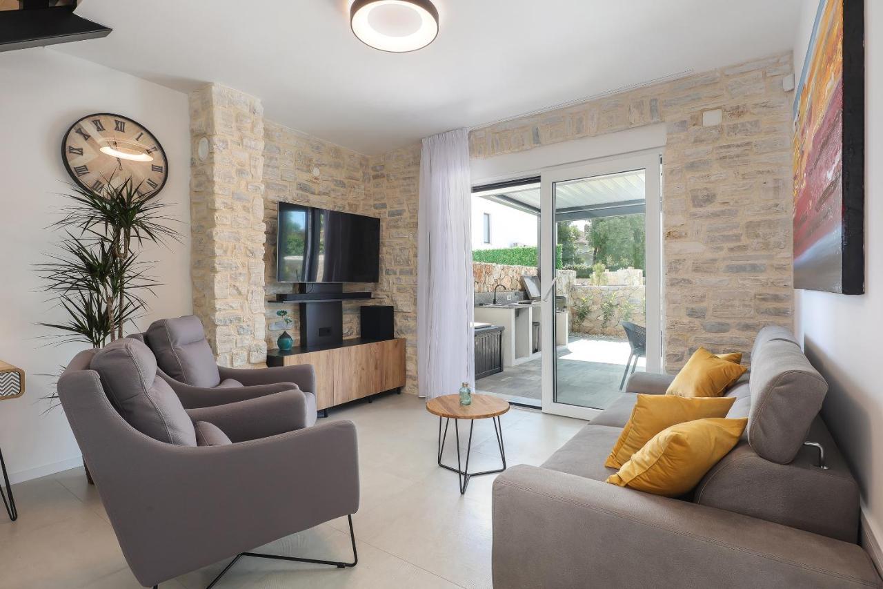 Villa Kaoru Brand New Villa With A Heated Swimming Pool Malinska Exteriér fotografie