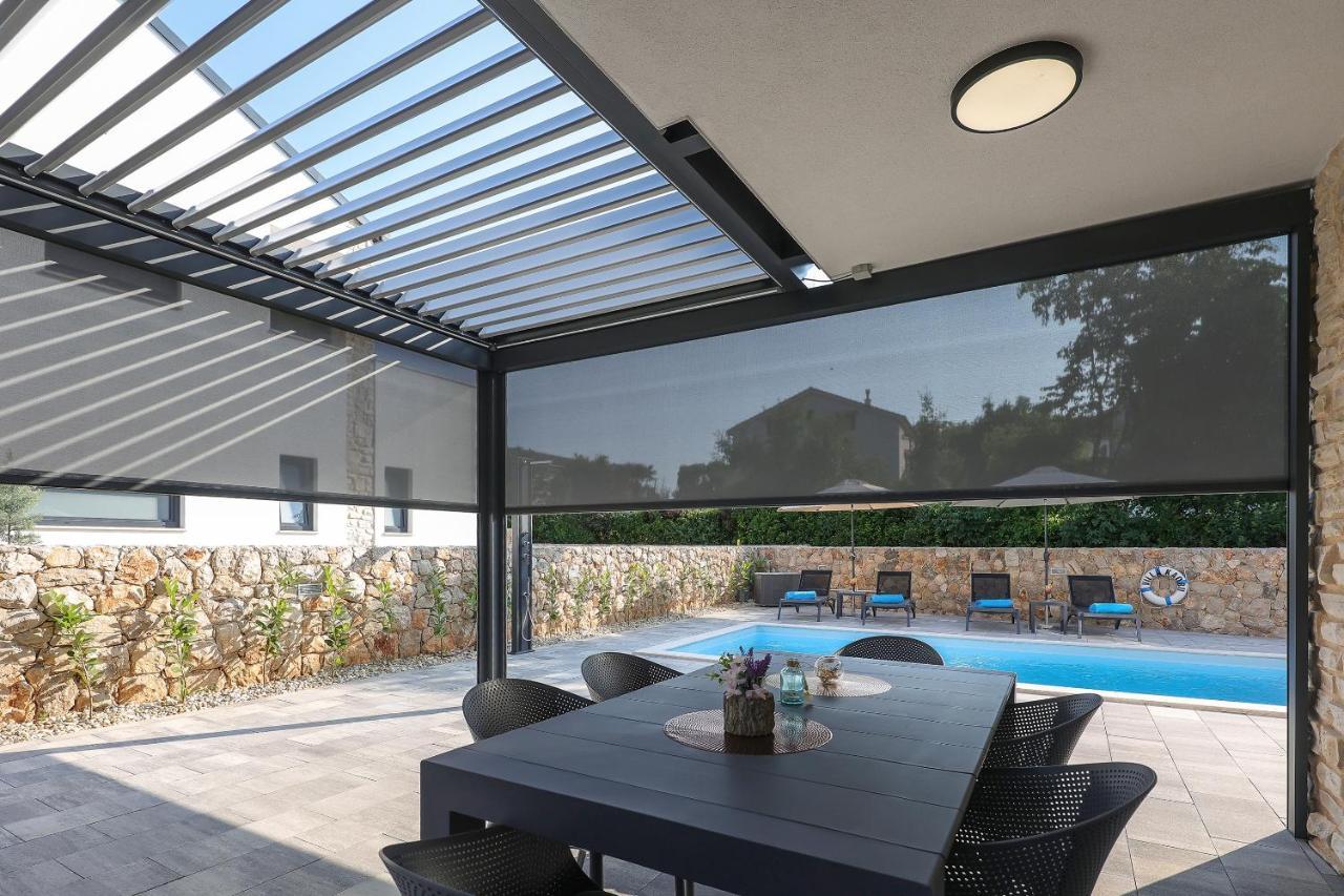 Villa Kaoru Brand New Villa With A Heated Swimming Pool Malinska Exteriér fotografie